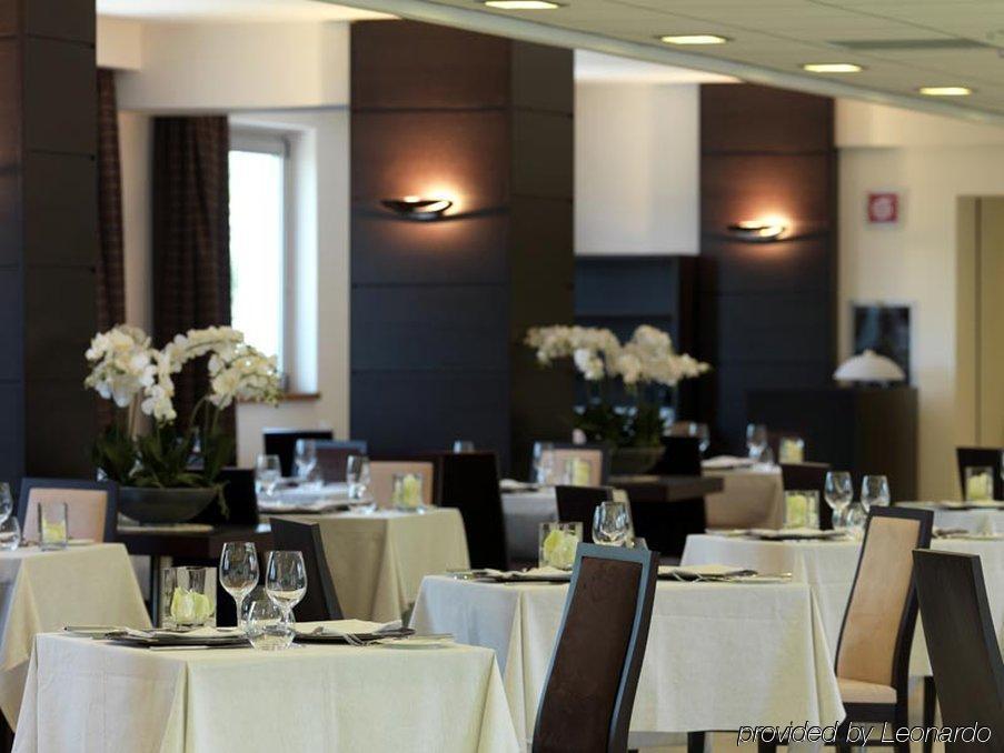 Holiday Inn Salerno-Cava De' Tirreni By Ihg מסעדה תמונה